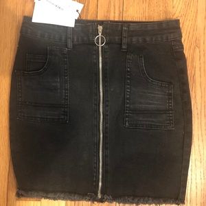 Black denim front-zipper skirt